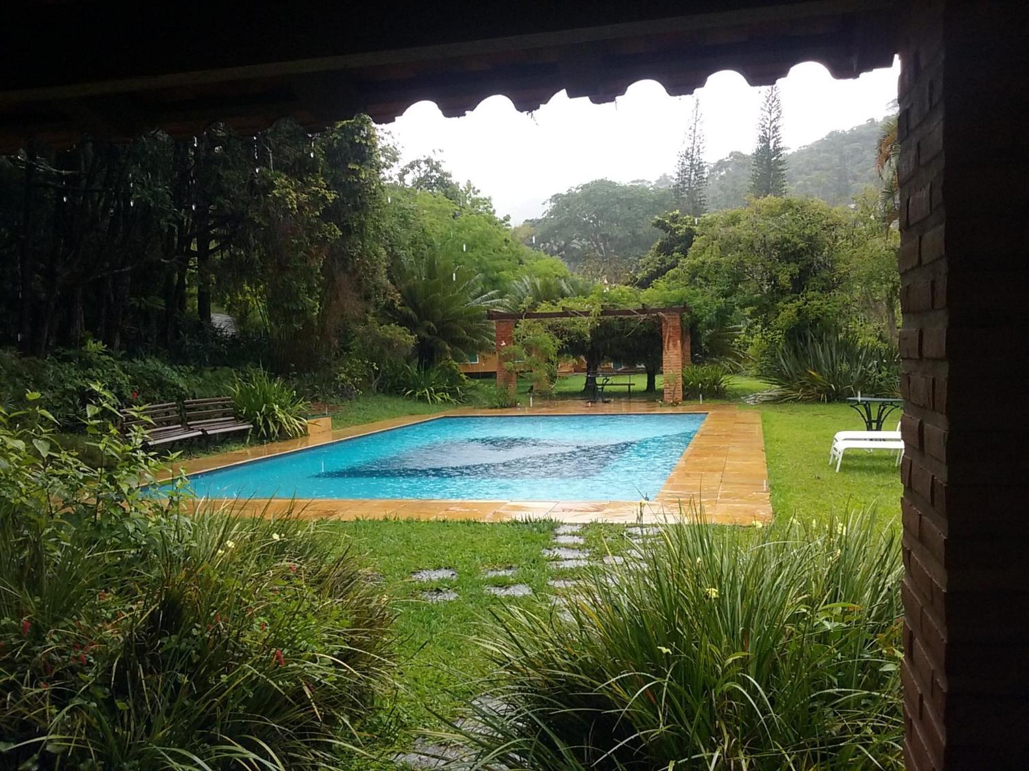 Estrada Do Carangola 2148 Amoedo Hotel Petrópolis Екстериор снимка
